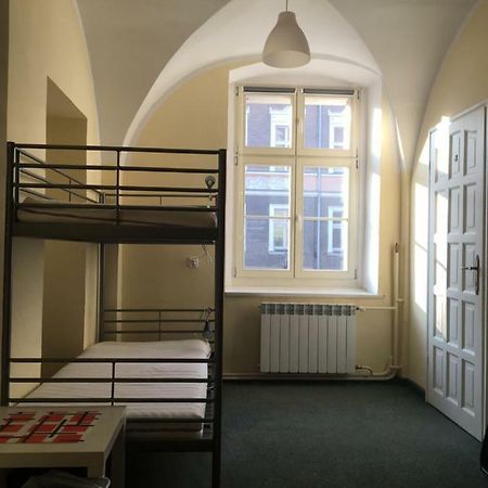 Hostel Staromiejski Γκνιέζνο Εξωτερικό φωτογραφία