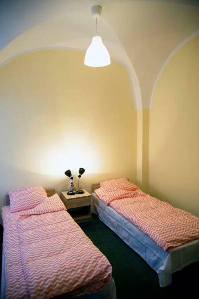 Hostel Staromiejski Γκνιέζνο Εξωτερικό φωτογραφία